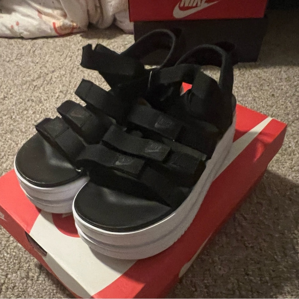 Women Nike Icon classic sandals size 9